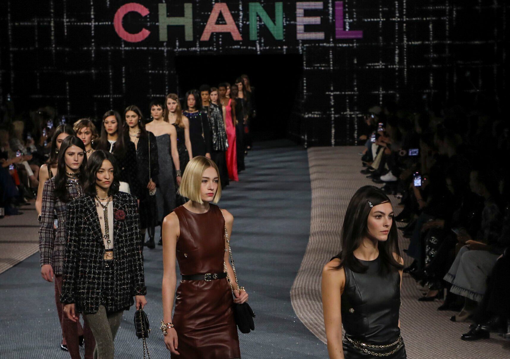Paris Fashion Chanel F/W 22-23